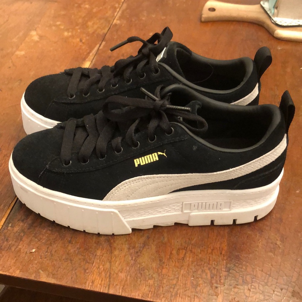 Puma Sneakers